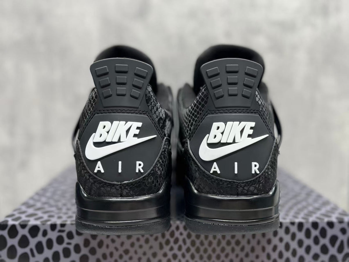 Air Jordan 4 Retro 'Black Cat' 2025