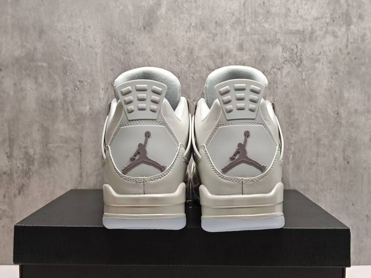 Air Jordan 4 Retro 'Cool Grey' Cool Grey/Chrome/Dark Charcoal/Varsity Maize